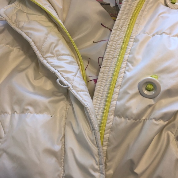 GAP Puffer Jacket with Faux Fur Lined Removable Hood. Great Jacket! - Picture 7 of 9